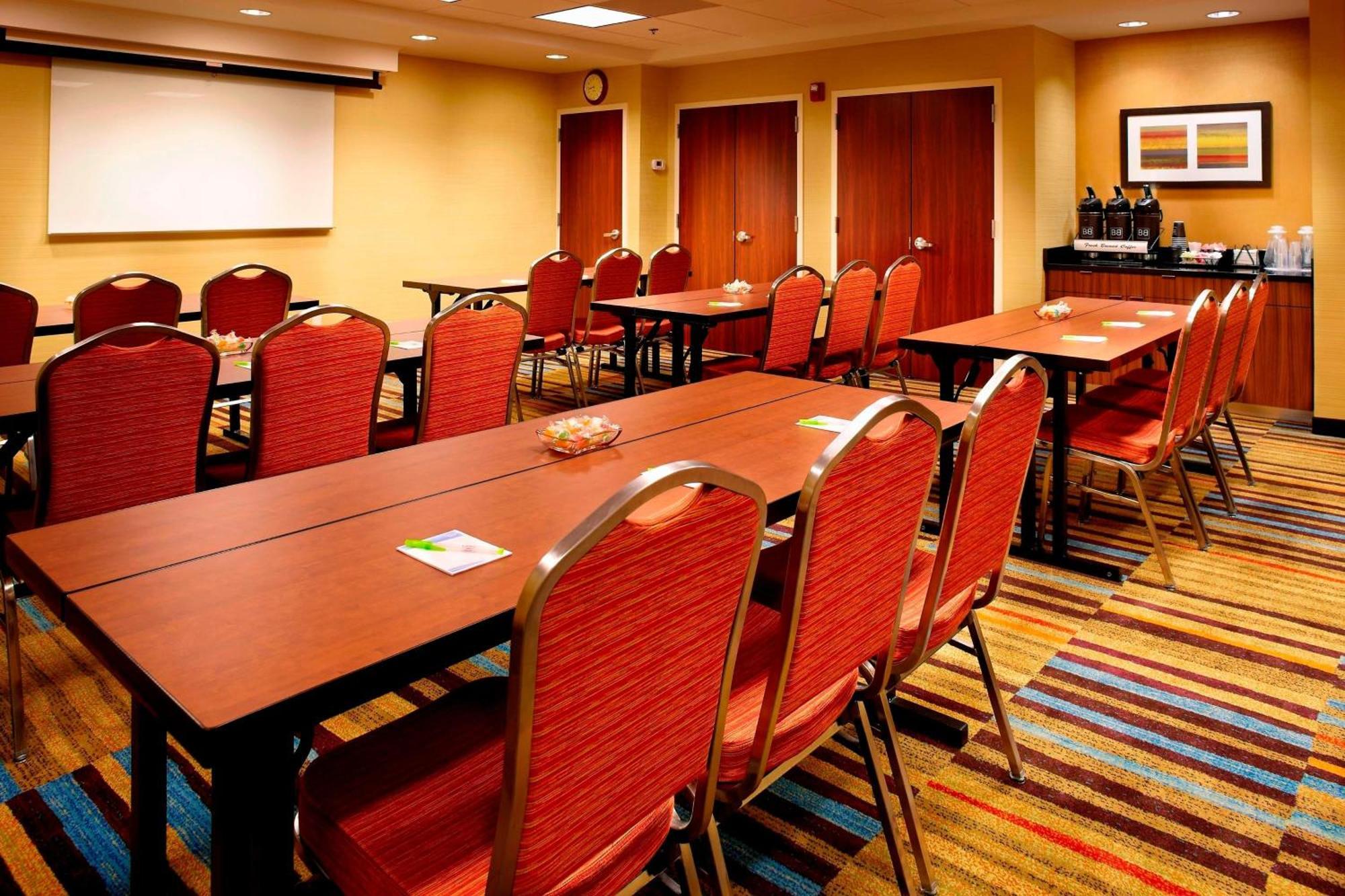 Fairfield Inn By Marriott East Rutherford Meadowlands Екстериор снимка